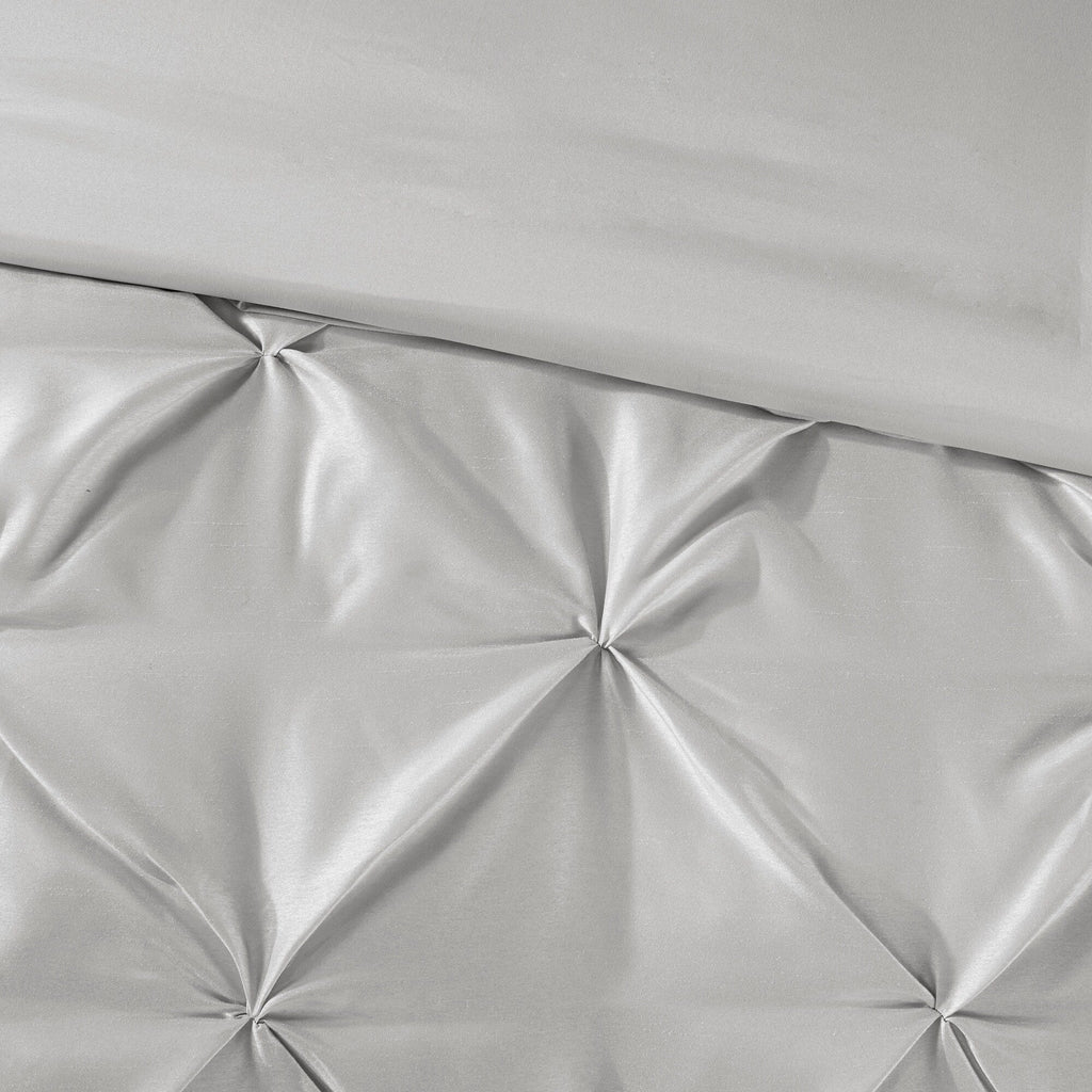 Madison Park Essentials Loretta 24-Piece Room in a Bag with Window Panels and Sheet Set